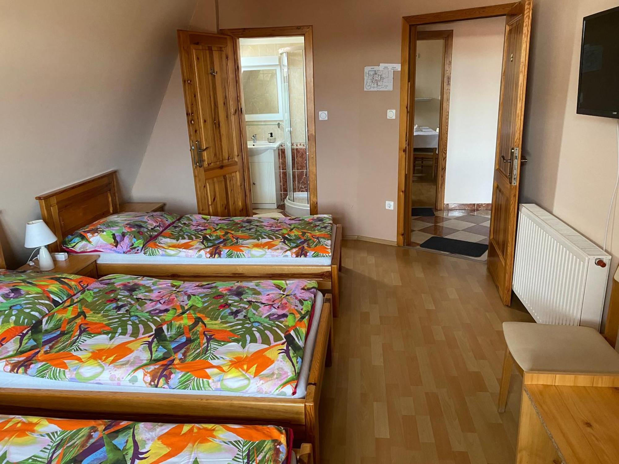 Ambrozia Guesthouse Надьканіжа Екстер'єр фото