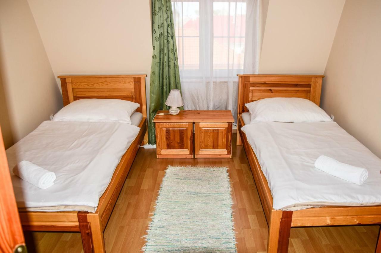 Ambrozia Guesthouse Надьканіжа Екстер'єр фото